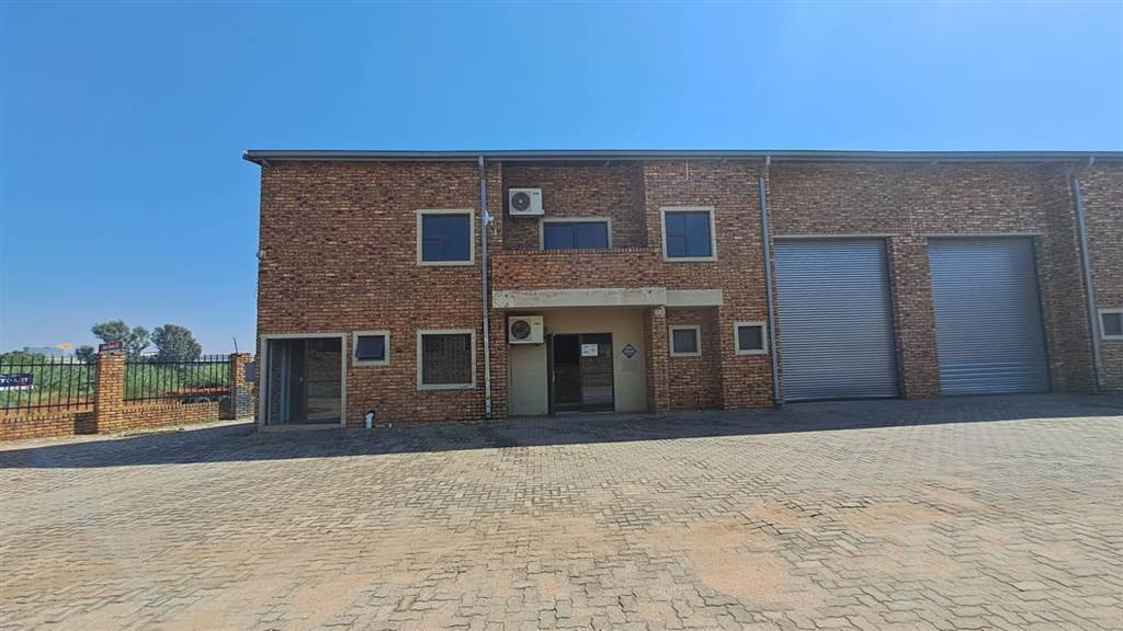 284  m² Industrial space in Silverton photo number 1