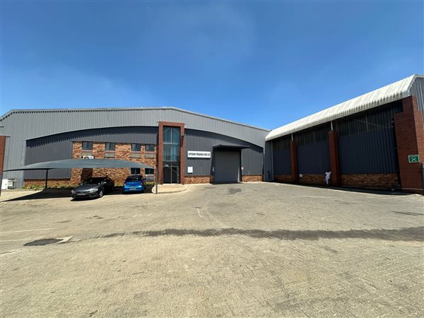 936  m² Industrial space