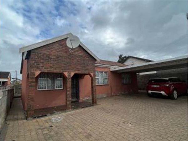 3 Bed House in Tugela Mouth