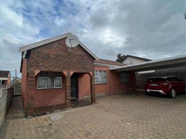 3 Bed House in Tugela Mouth photo number 1