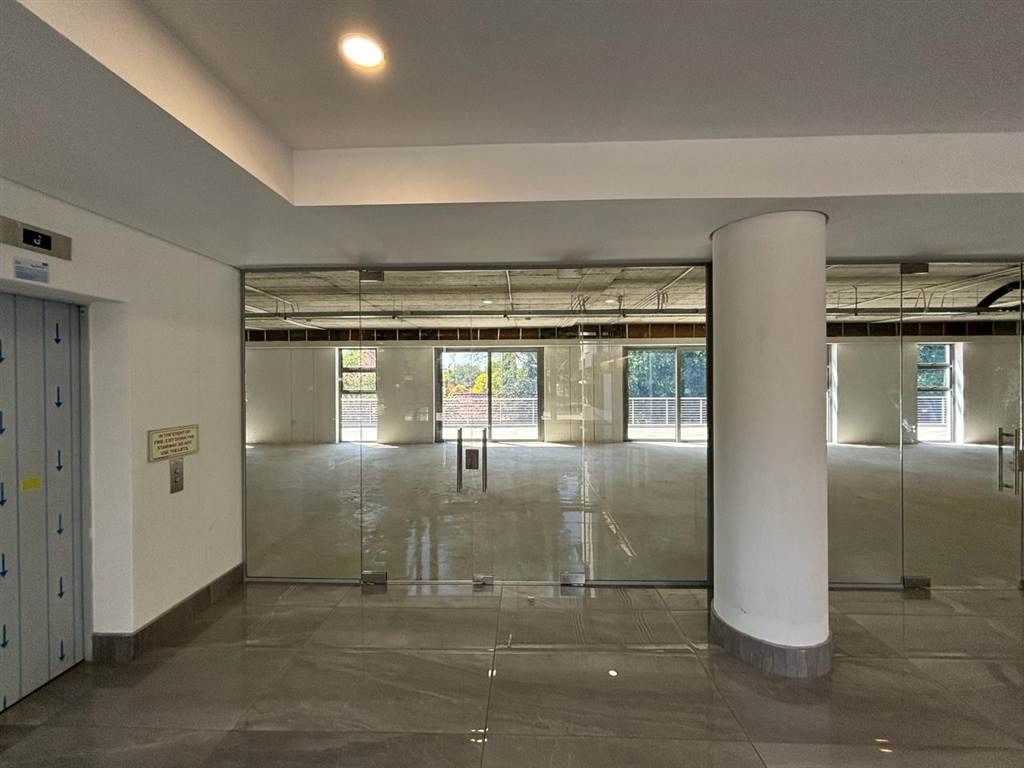 3514  m² Commercial space in Rosebank photo number 10