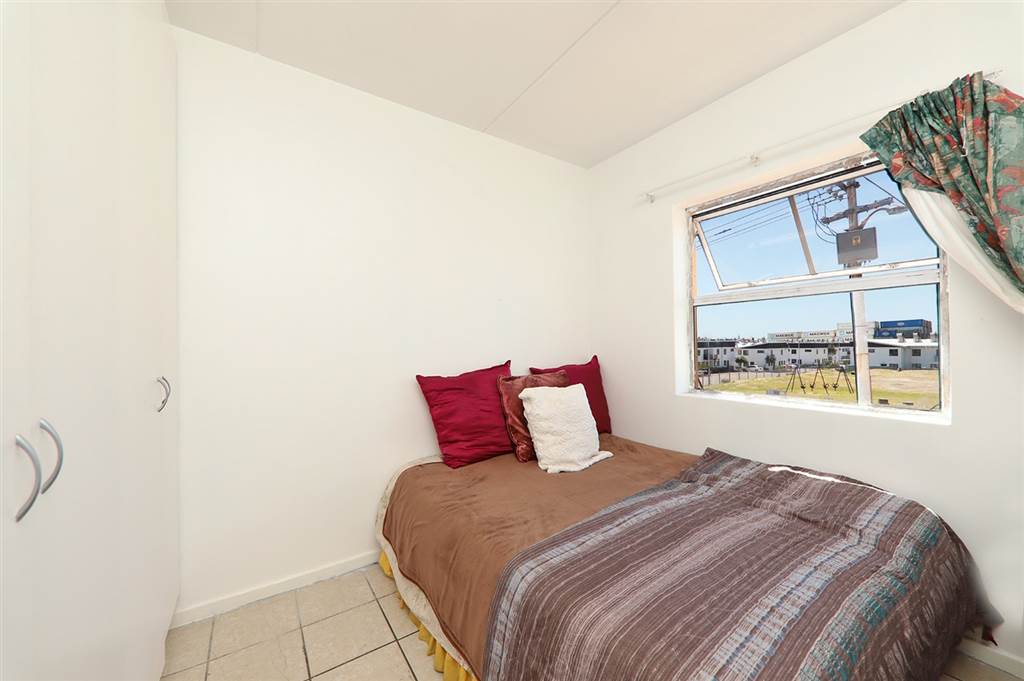 2 Bed Apartment in Maitland photo number 9