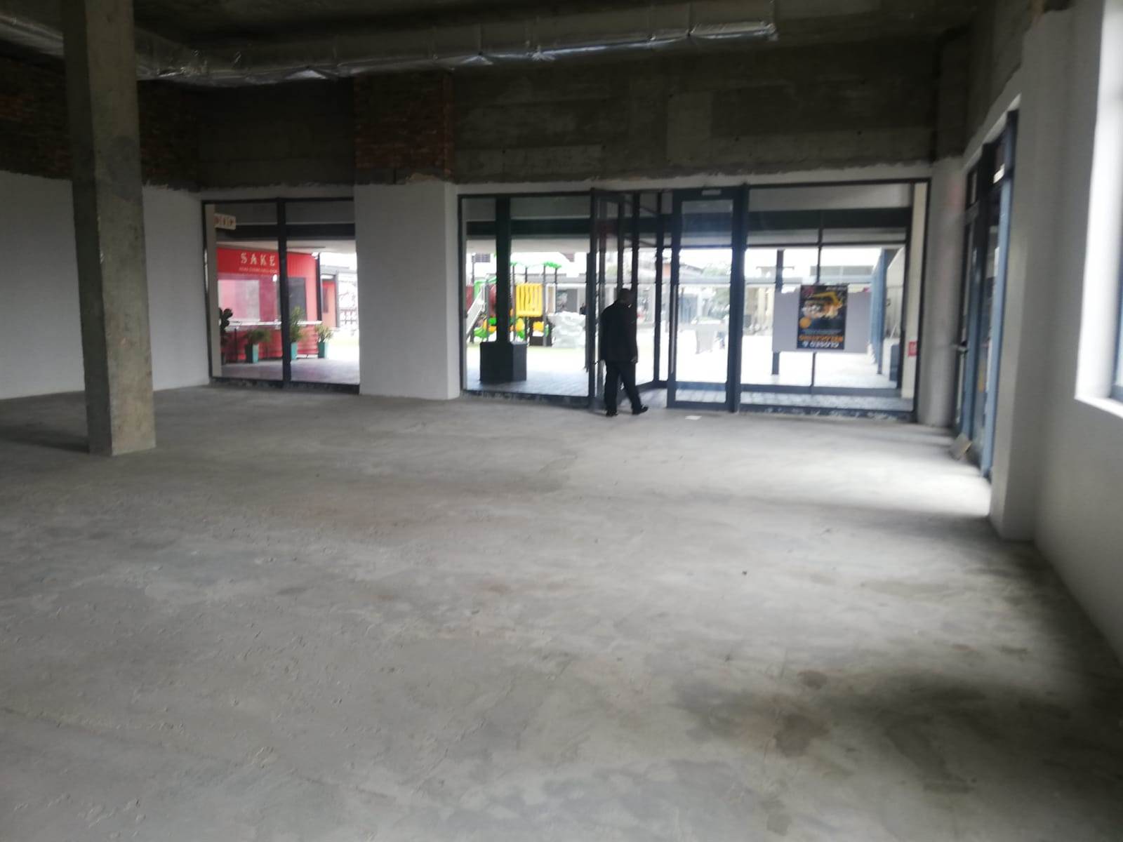 696  m² Retail Space in Milnerton Central photo number 16