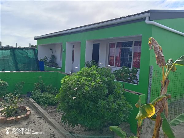 4 Bedroom House 4 Bedroom House