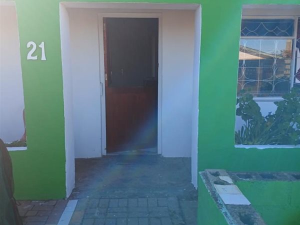 4 Bedroom House 4 Bedroom House