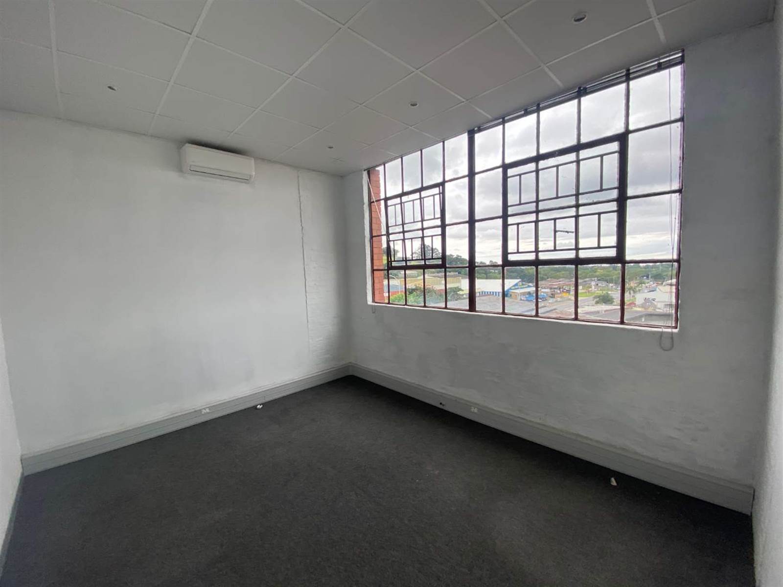 518  m² Commercial space in Westmead photo number 16