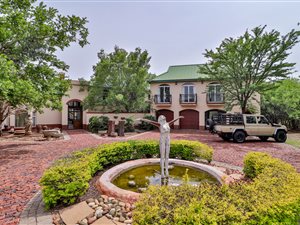 1 ha Smallholding in Pebble Rock