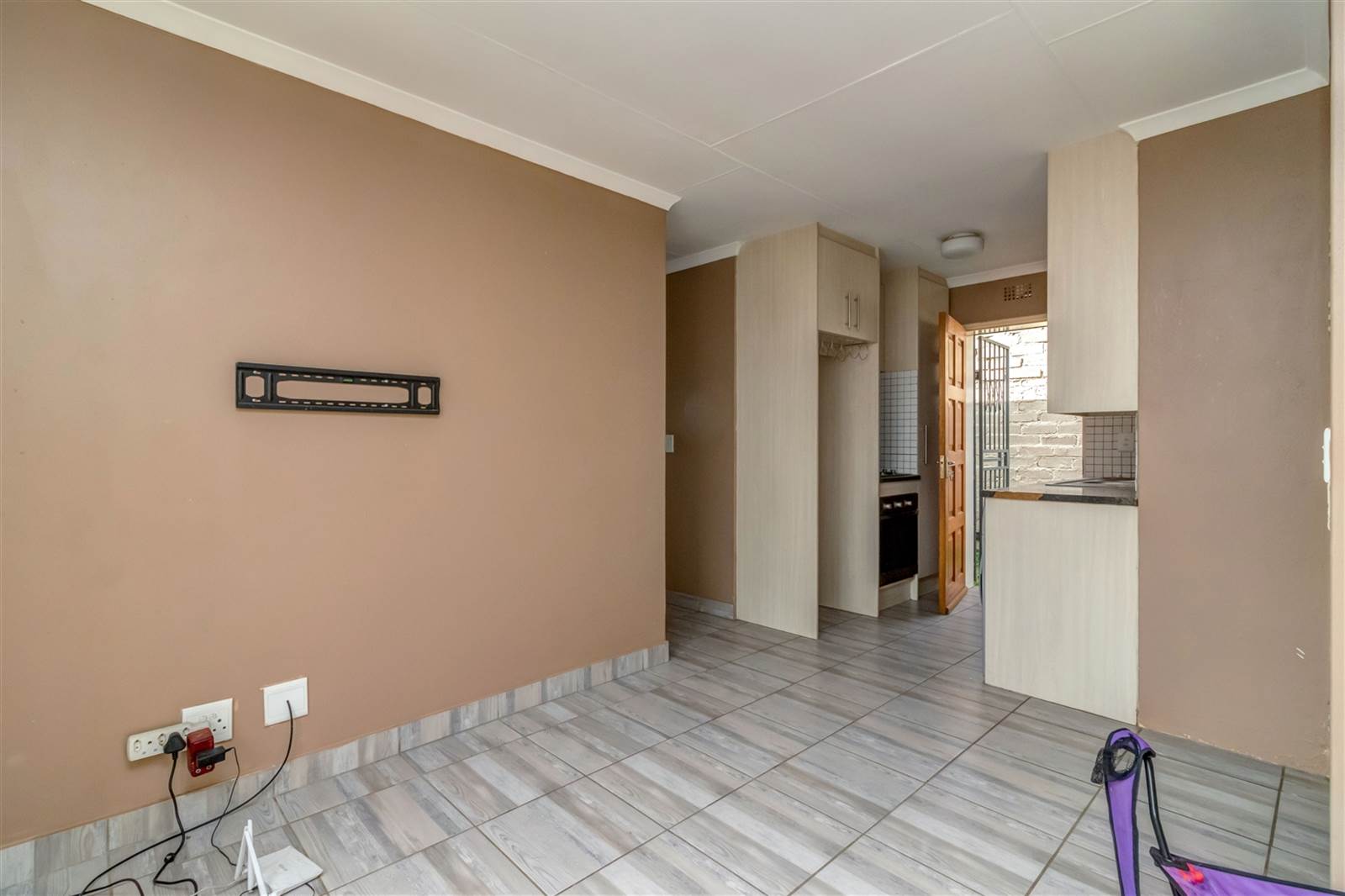 3 Bed House in Diepsloot photo number 12