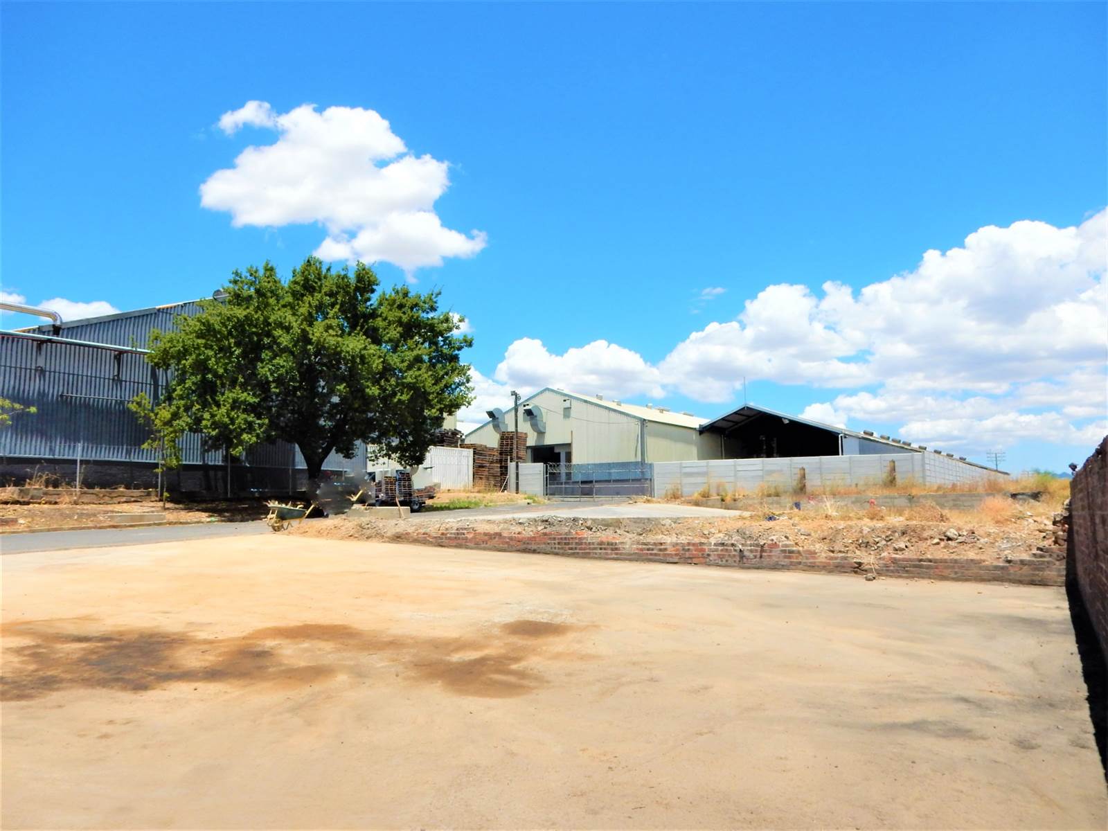 605 m² Land available in Wellington North photo number 3