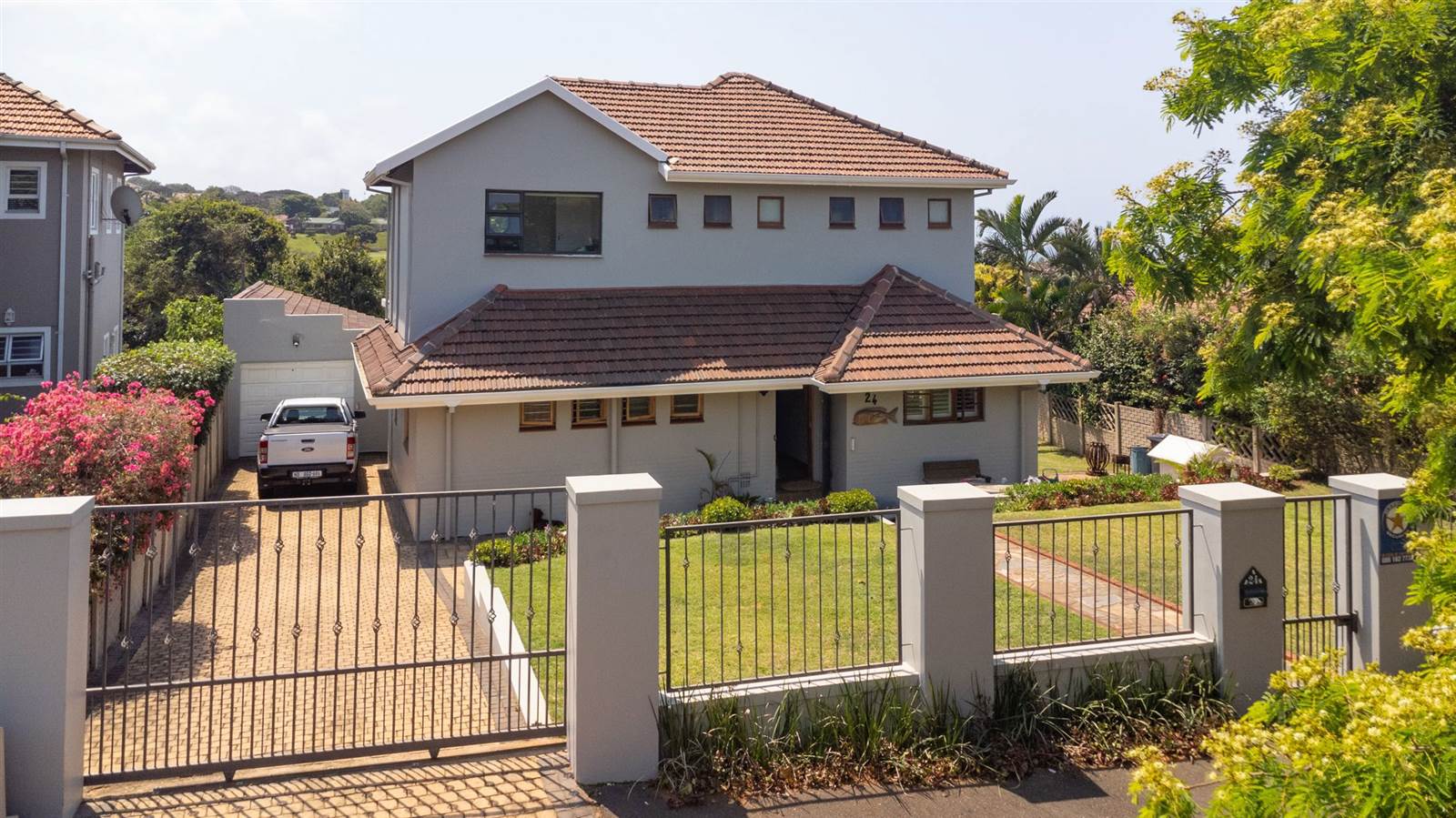 5 Bed House in Durban North photo number 1