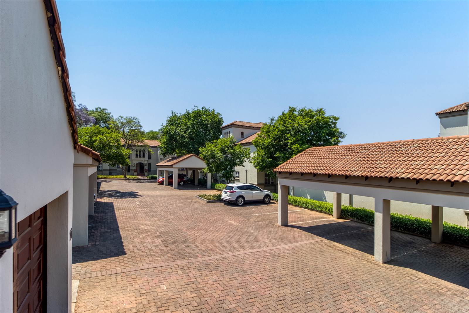 3 Bed Apartment in Lonehill photo number 21