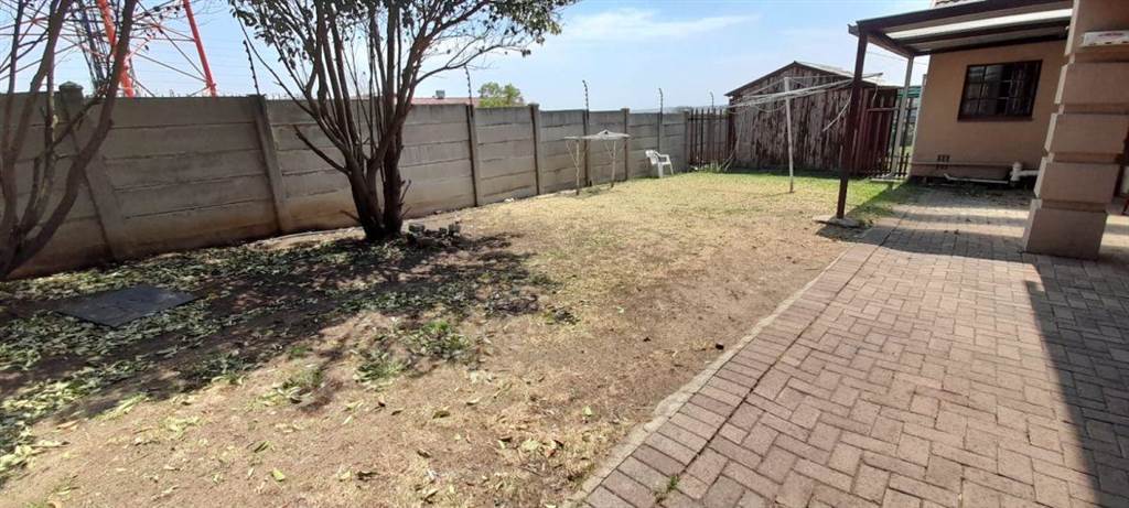 House in Secunda photo number 4