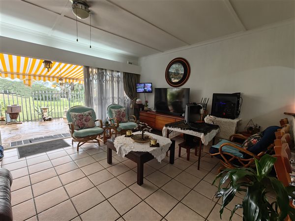 2 Bed Townhouse in Scottburgh South
