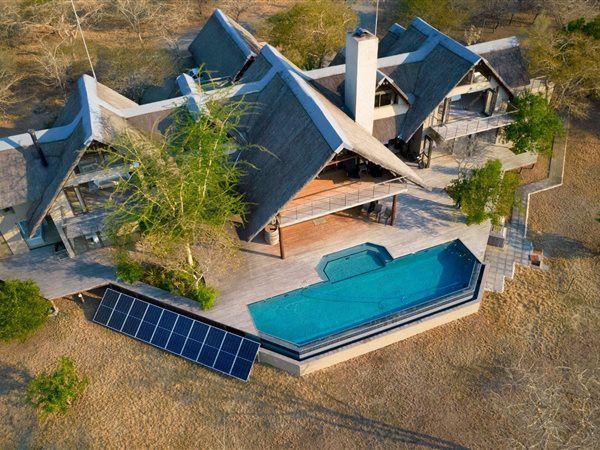 5 Bedroom House 5 Bedroom House