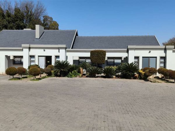 283 m² Commercial space 283 m² Commercial space