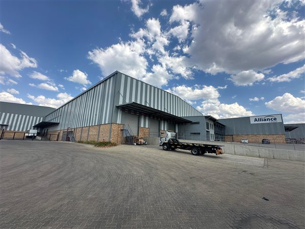 3 410  m² Industrial space