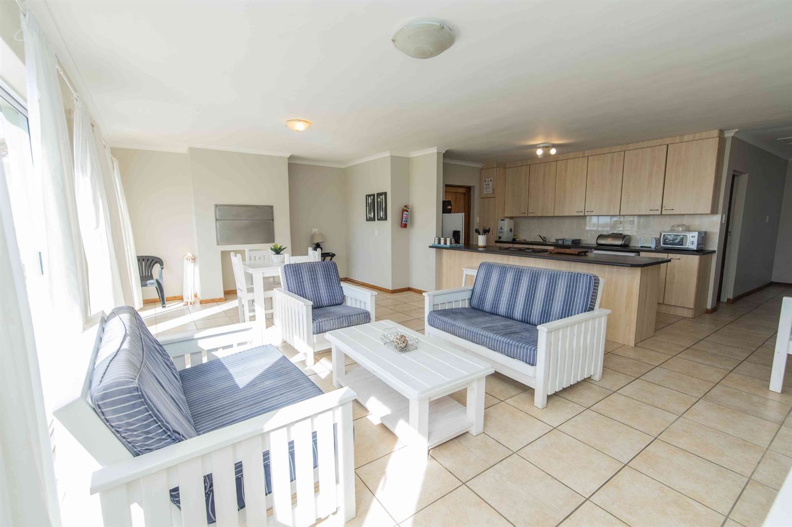 22 Bed Apartment in Jeffreys Bay photo number 24