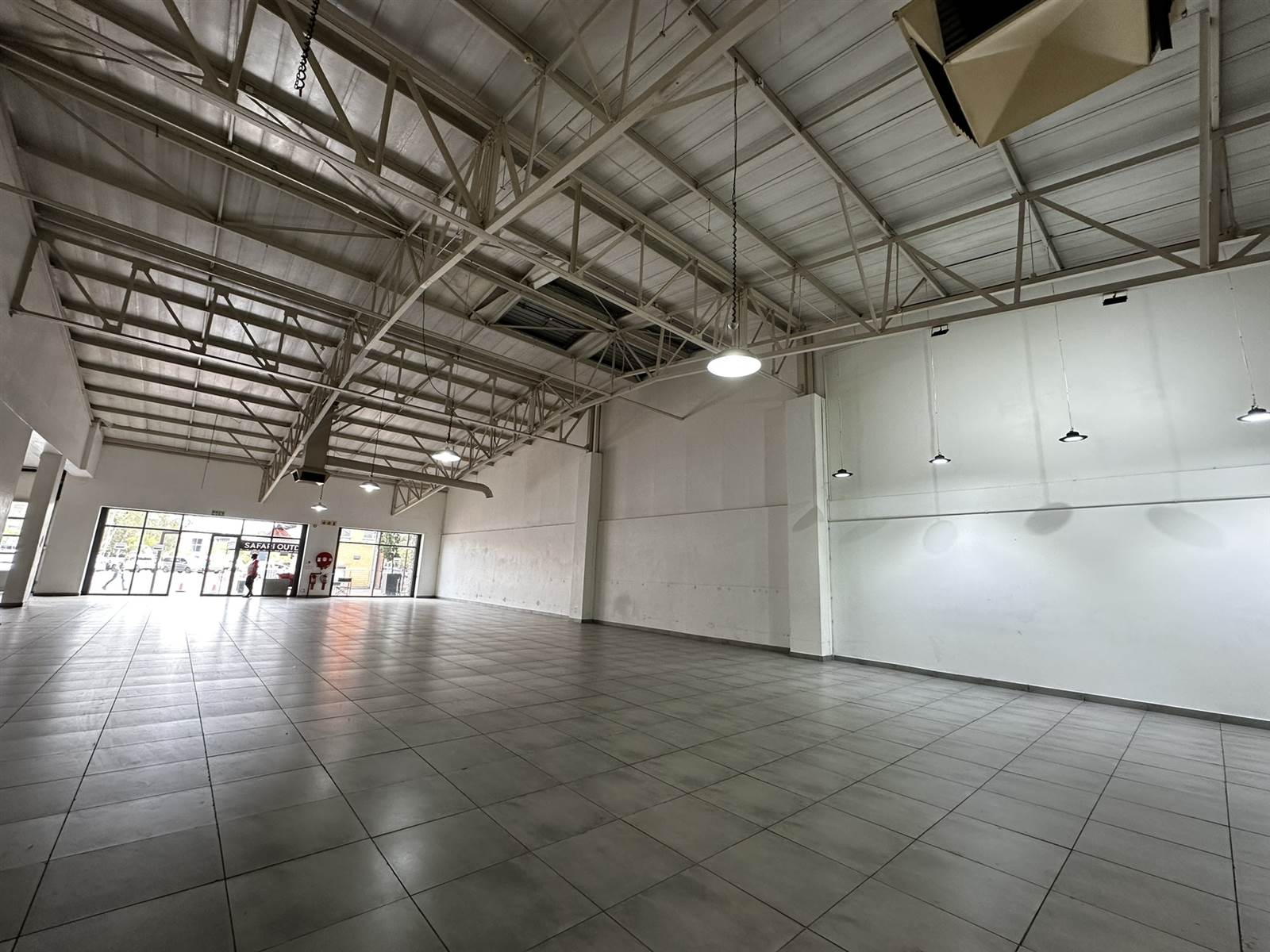566  m² Commercial space in Rivonia photo number 5