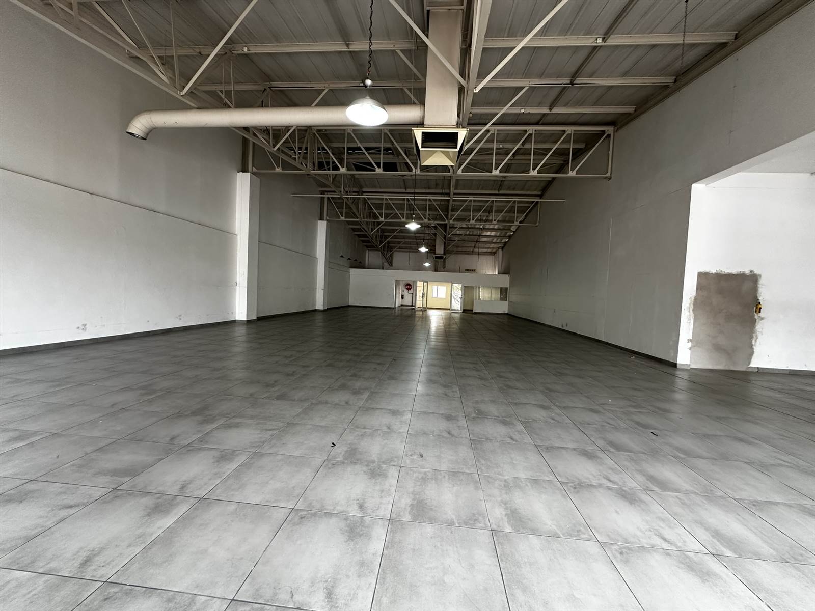 566  m² Commercial space in Rivonia photo number 3