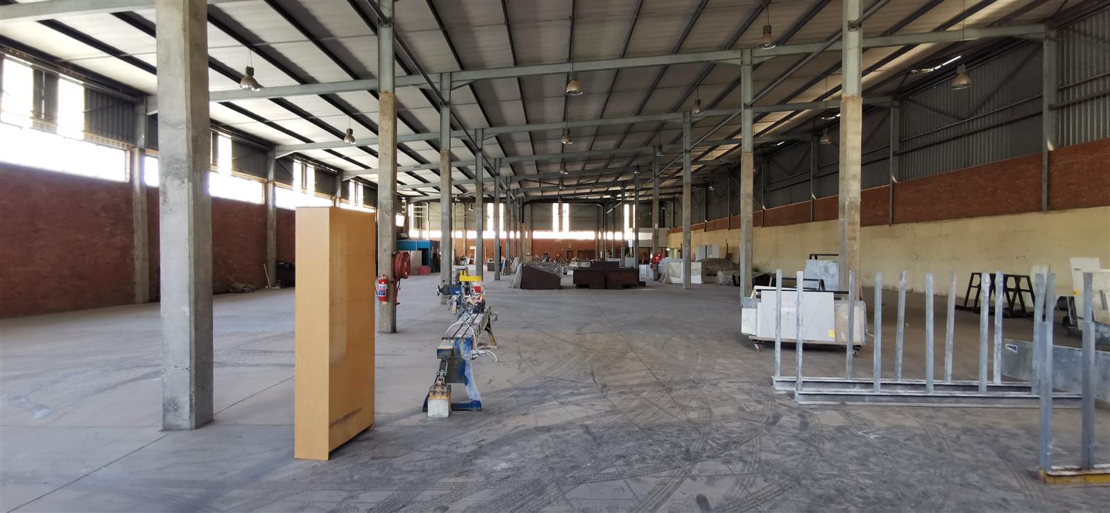 2500  m² Industrial space in Kya Sands photo number 15