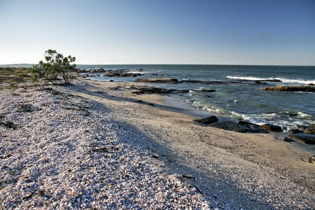 482 m² Land available in Da Gama Bay photo number 11