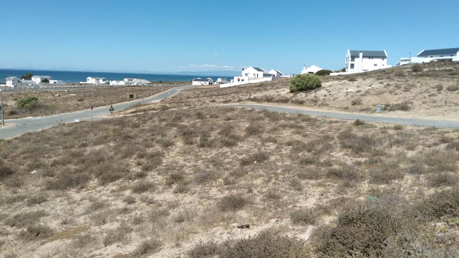 482 m² Land available in Da Gama Bay photo number 1