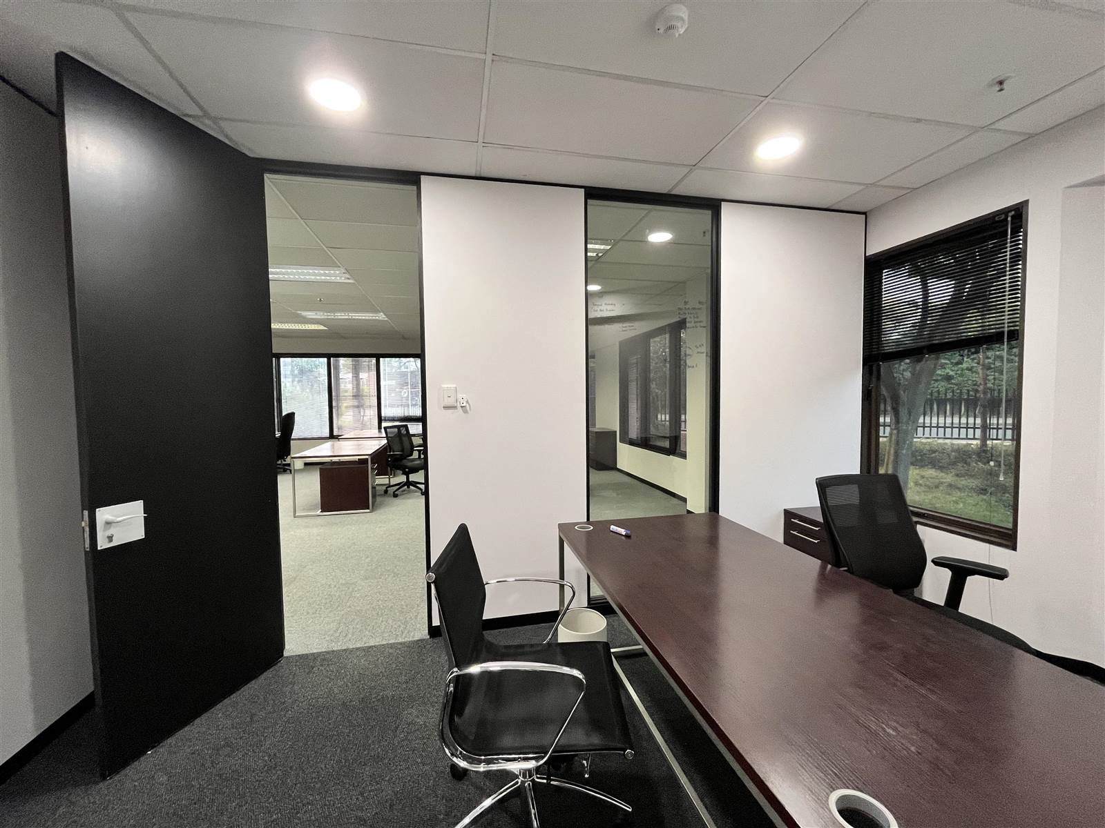 334  m² Commercial space in Parktown photo number 15