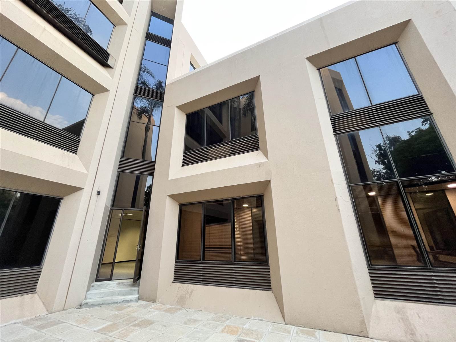 334  m² Commercial space in Parktown photo number 26
