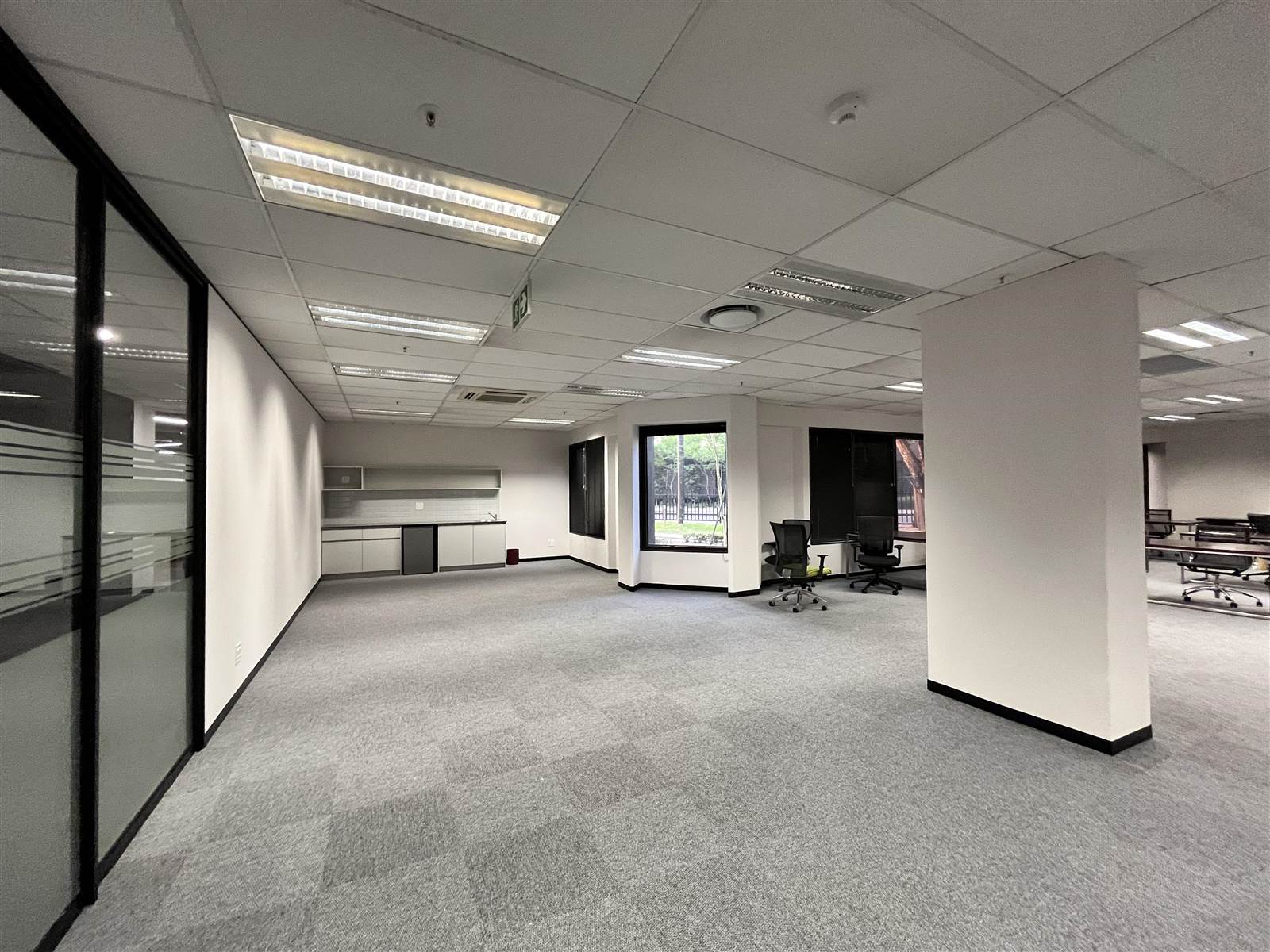 334  m² Commercial space in Parktown photo number 6