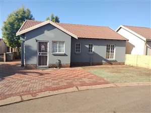 3 Bed House in Chantelle