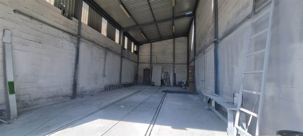 2930  m² Industrial space in Airport Industria photo number 12