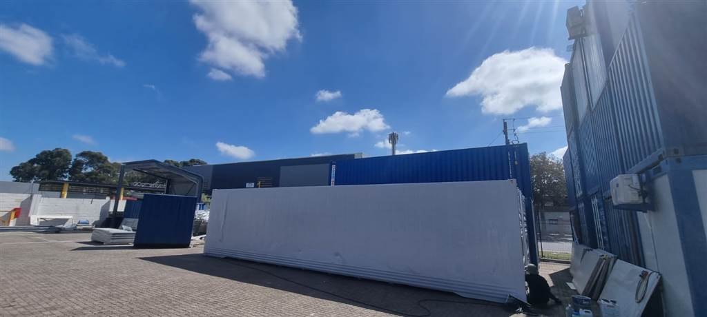 2930  m² Industrial space in Airport Industria photo number 8