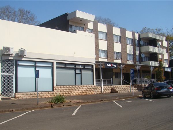 115  m² Commercial space