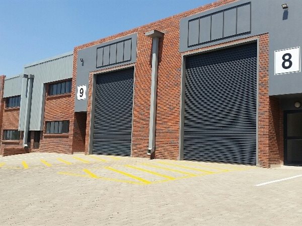 410  m² Commercial space