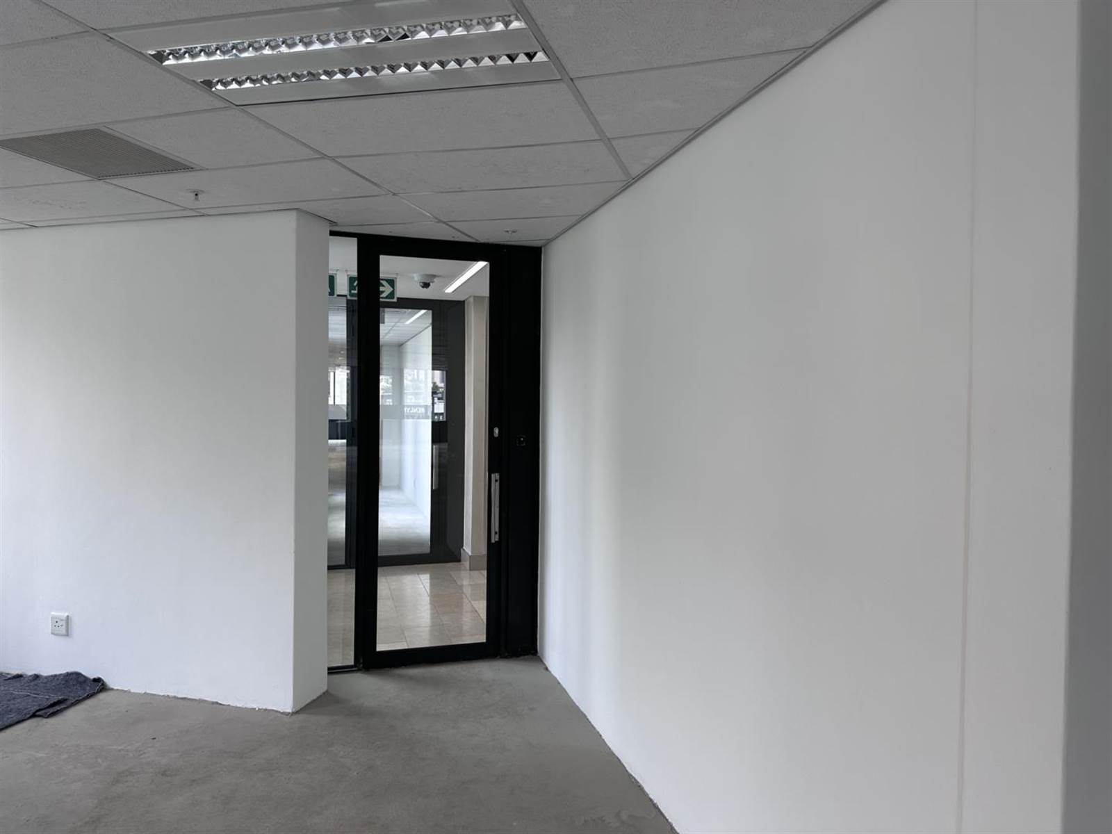 10292.5  m² Office Space in Menlyn photo number 8