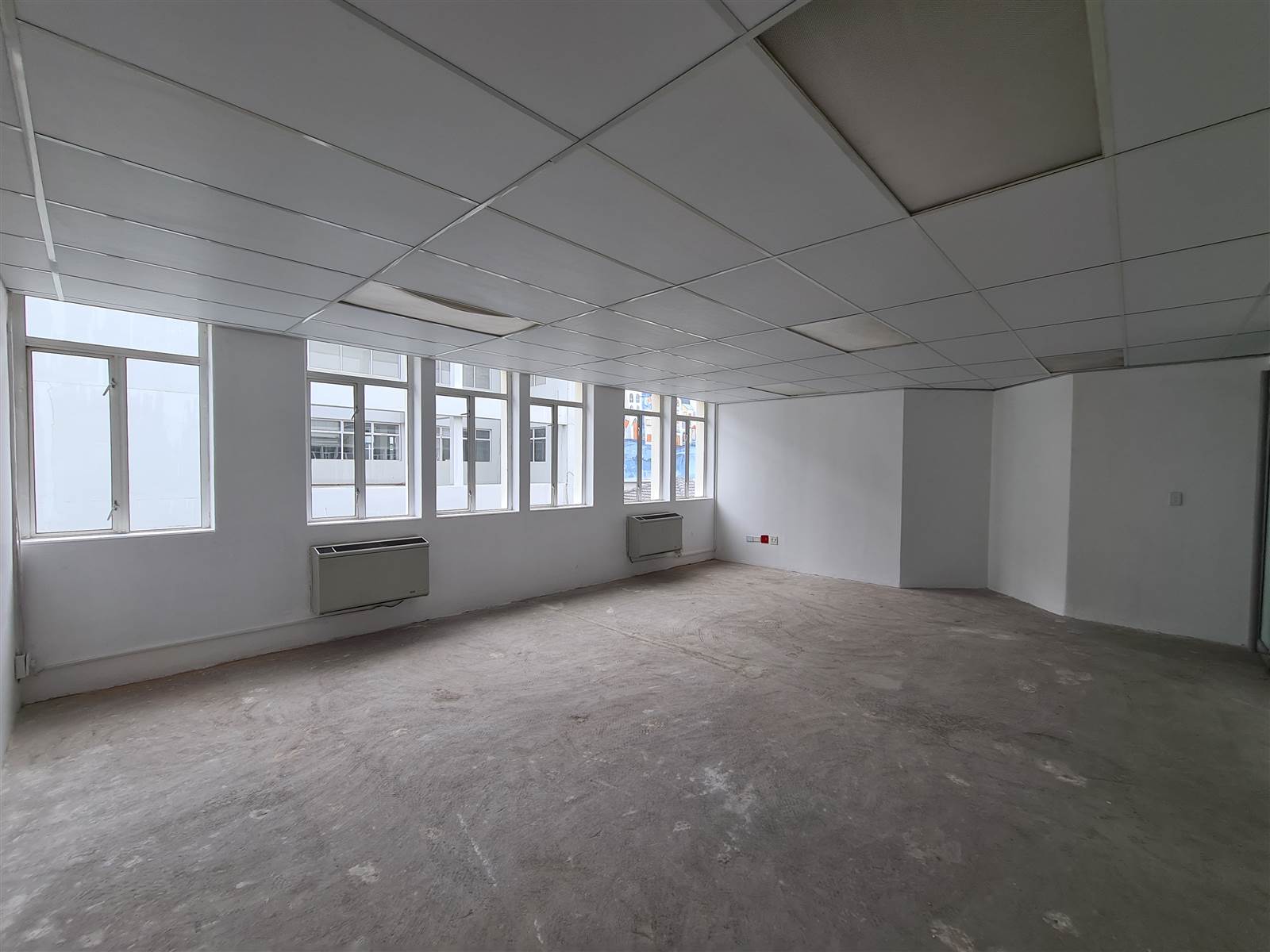 70  m² Commercial space in Illovo photo number 4
