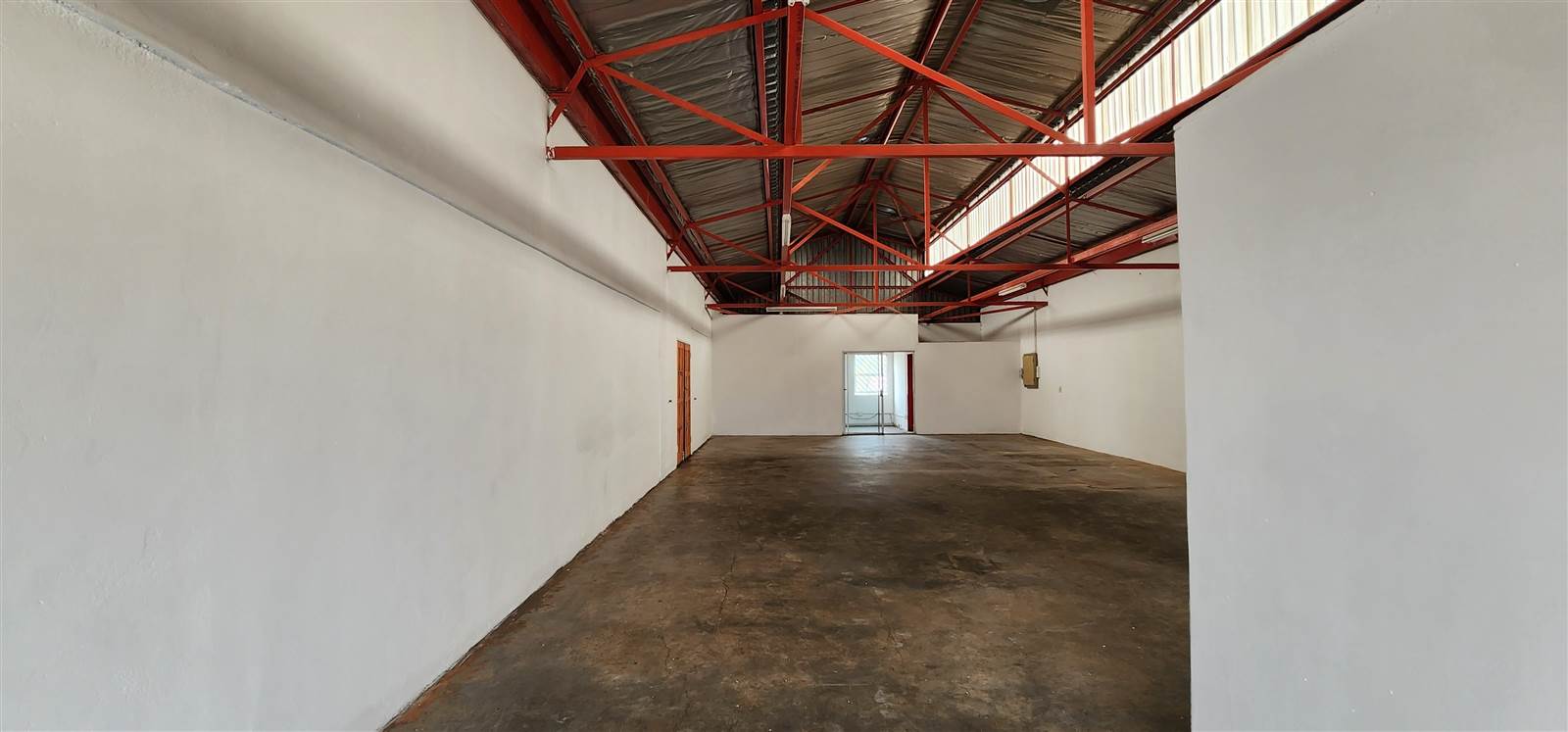 168  m² Commercial space in Laudium photo number 6