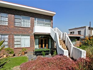 4 Bed House in Dewetshof