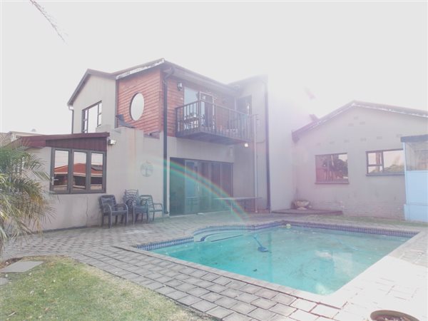 9 Bedroom House 9 Bedroom House