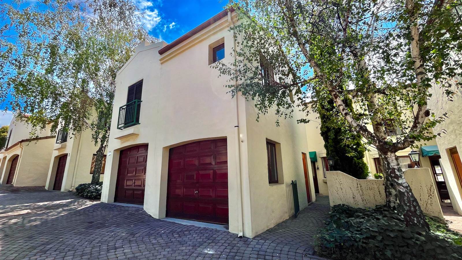 3 Bed Townhouse in Illovo photo number 12