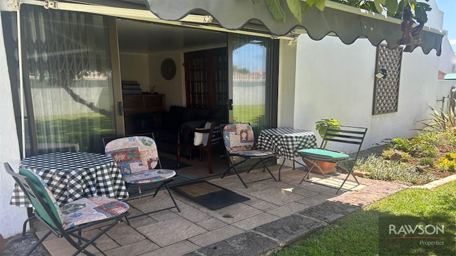 3 Bed Townhouse in Protea Park photo number 15