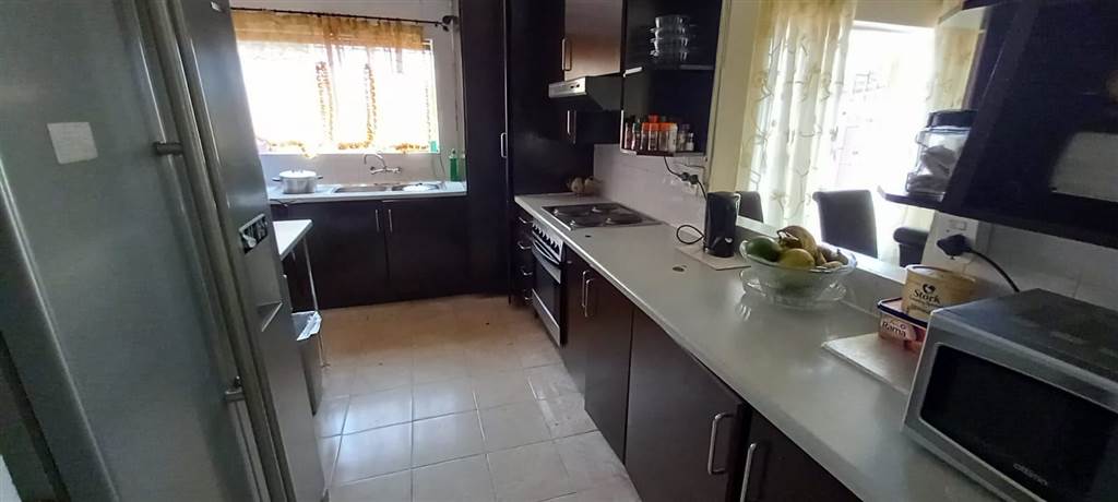 3 Bed House in Mafikeng photo number 13