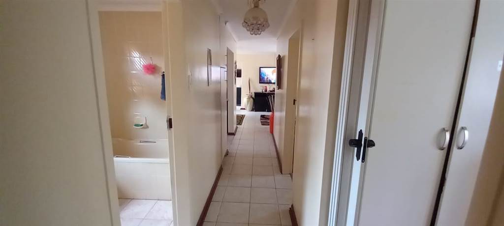 3 Bed House in Mafikeng photo number 20