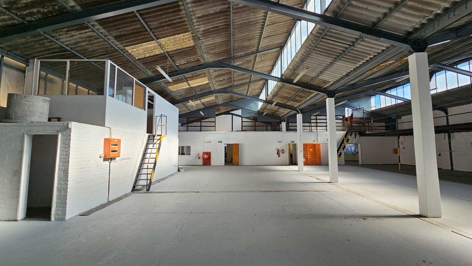 700  m² Industrial space in Epping photo number 25