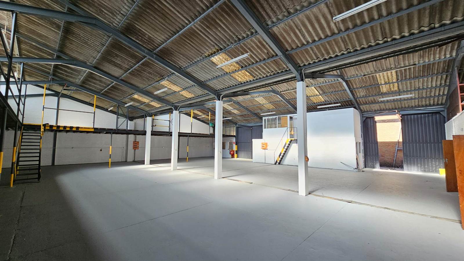 700  m² Industrial space in Epping photo number 11