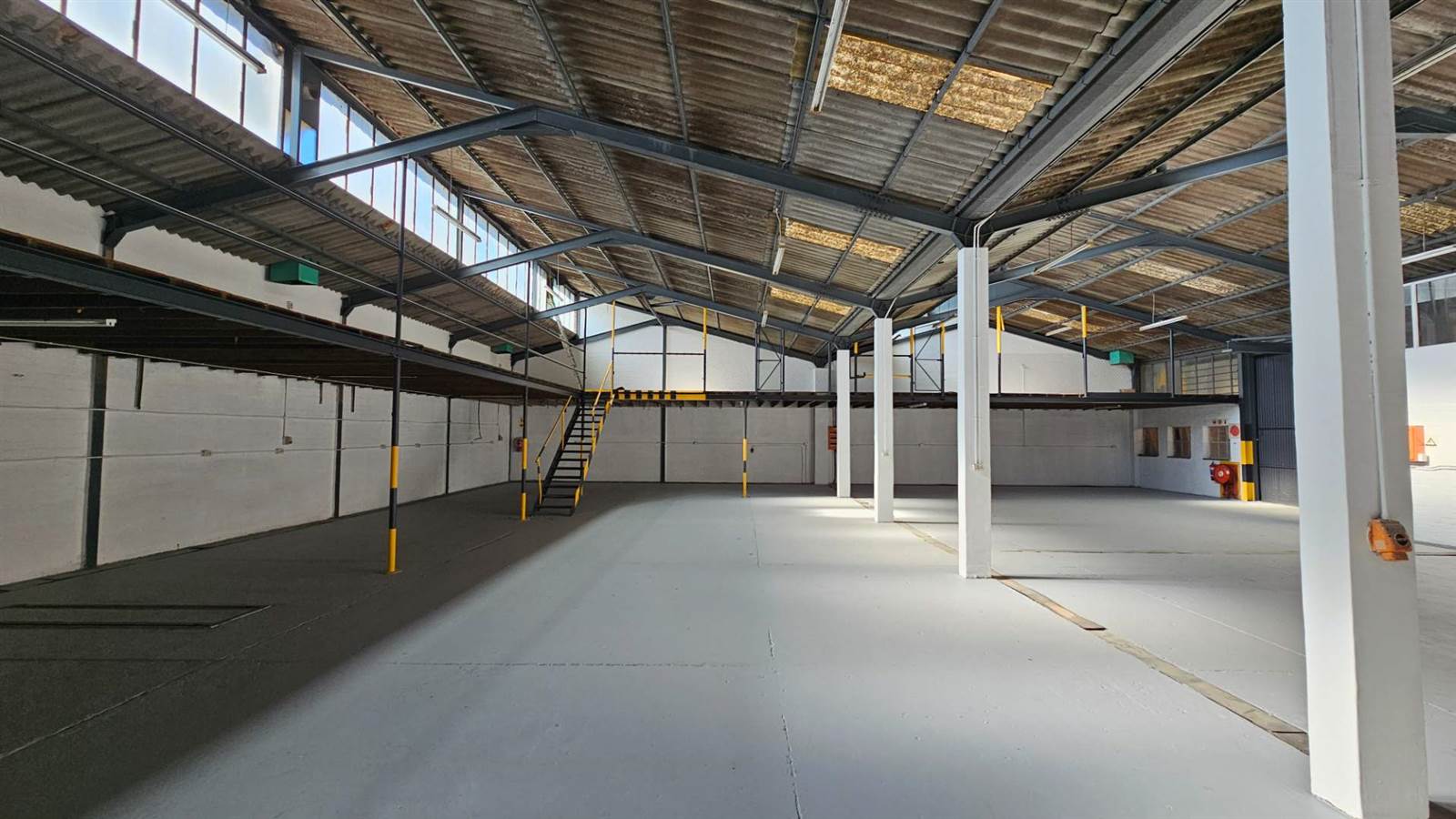 700  m² Industrial space in Epping photo number 15