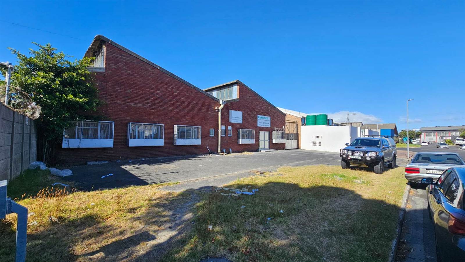 700  m² Industrial space in Epping photo number 2