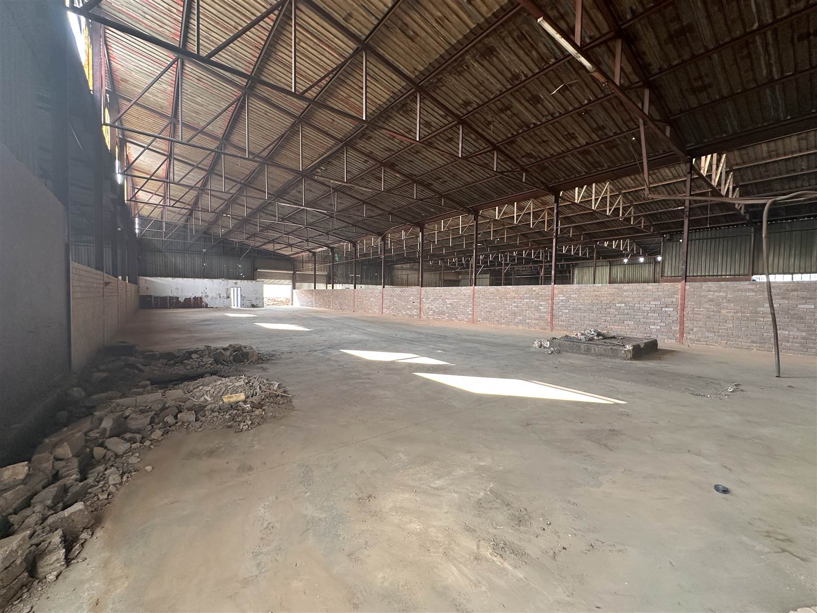 700  m² Industrial space in Wadeville photo number 5