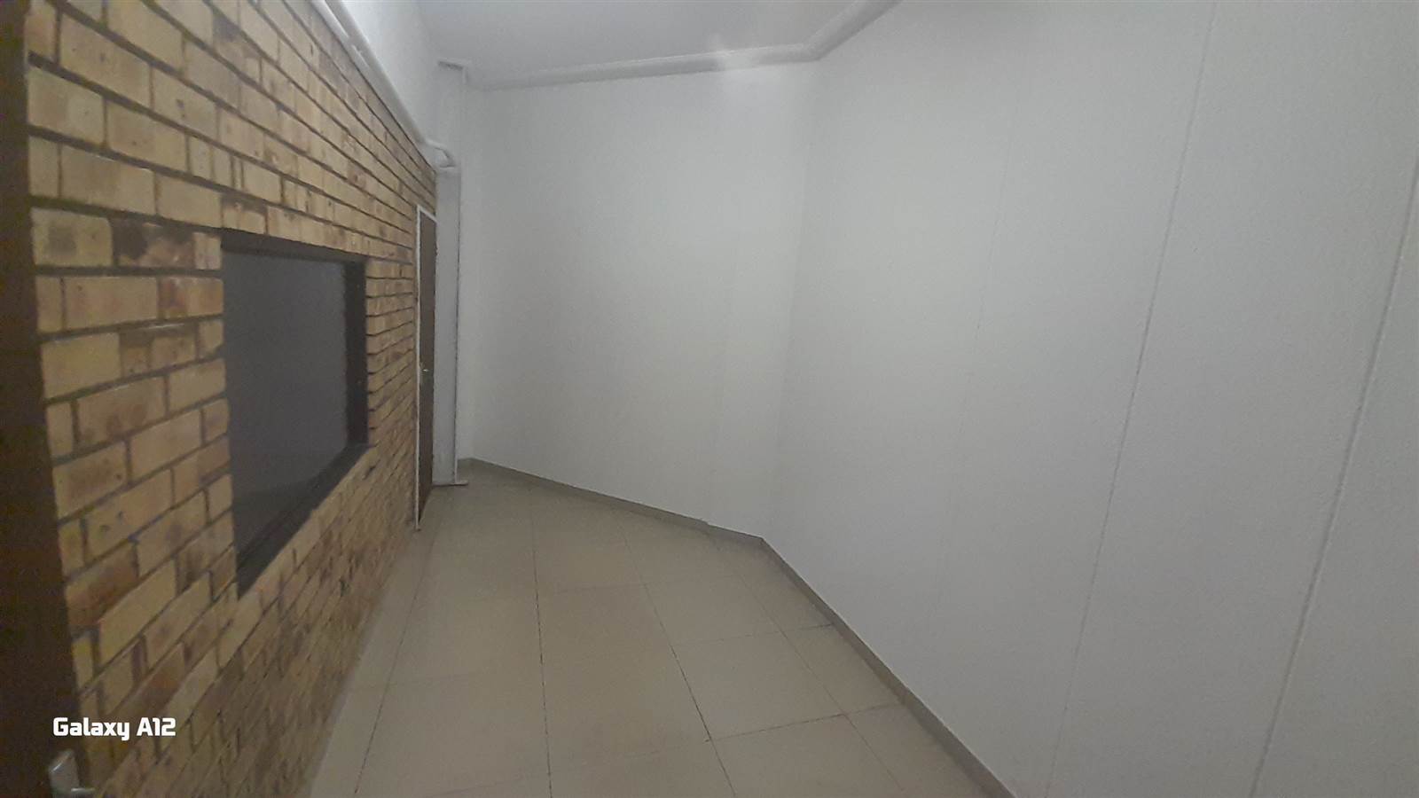 150  m² Commercial space in Rustenburg Central photo number 11
