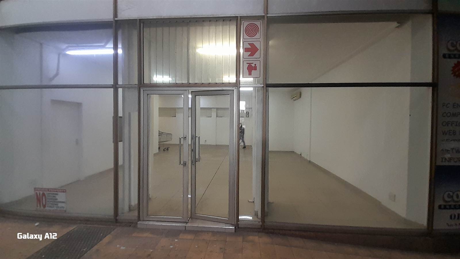 150  m² Commercial space in Rustenburg Central photo number 4